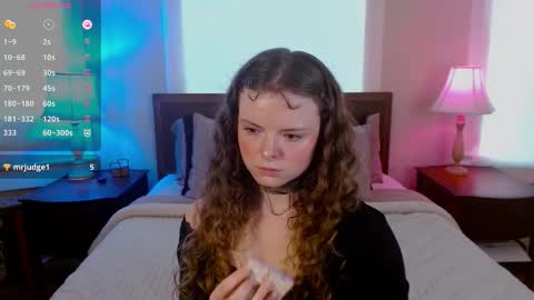 Snapshot of knowlita chatting on February 18, 7:21 pm knowlita online show from February 18, 7:21 pm