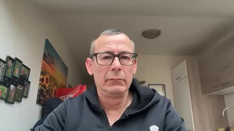 Snapshot of knusperhase1 chatting on April 13, 9:48 am knusperhase1 online show from April 13, 9:48 am