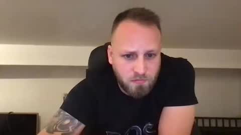 hugo online show from December 22, 12:39 am