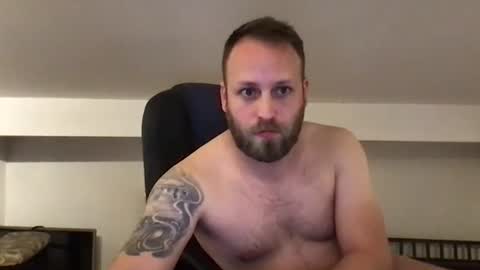 hugo online show from February 1, 1:44 am