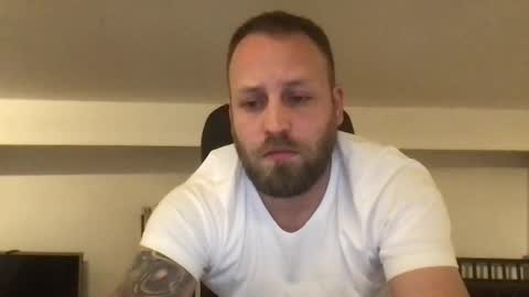 hugo online show from February 26, 7:16 pm