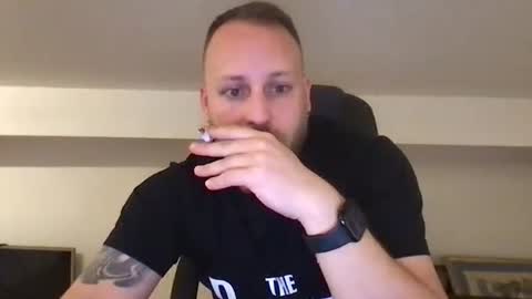 hugo online show from November 9, 5:28 am