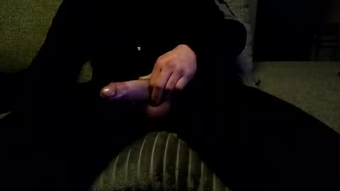 Snapshot of koelie1982 chatting on January 19, 12:28 am koelie1982 online show from January 19, 12:28 am