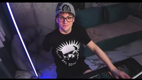 Snapshot of kolyakayne chatting on February 7, 11:36 am Kolya Kayne online show from February 7, 11:36 am