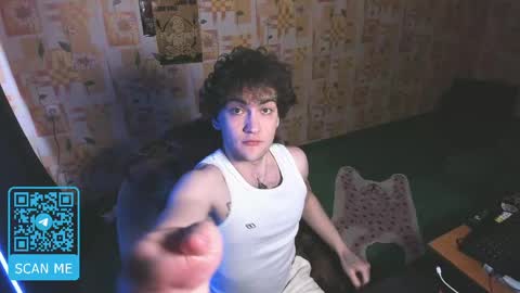 Snapshot of kolyakayne chatting on April 6, 4:46 am Kolya Kayne online show from April 6, 4:46 am