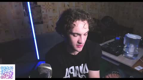 Snapshot of kolyakayne chatting on April 28, 6:46 pm Kolya Kayne online show from April 28, 6:46 pm