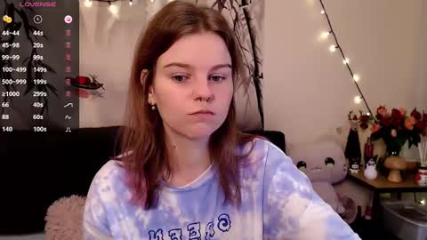 Snapshot of komorebbi chatting on January 18, 12:13 am Marta online show from January 18, 12:13 am