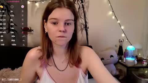 Snapshot of komorebbi chatting on January 23, 10:54 pm Marta online show from January 23, 10:54 pm