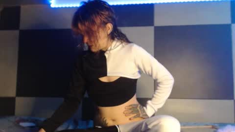 konekokawai online show from September 12, 6:19 pm