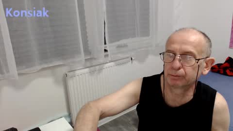 Komsiak online show from February 10, 7:18 pm