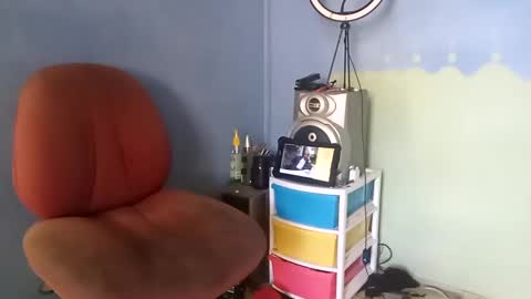 Snapshot of korn4lyfe chatting on January 12, 1:27 pm Prince makonnen online show from January 12, 1:27 pm