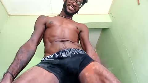 Snapshot of korn4lyfe chatting on February 2, 3:07 pm Prince makonnen online show from February 2, 3:07 pm