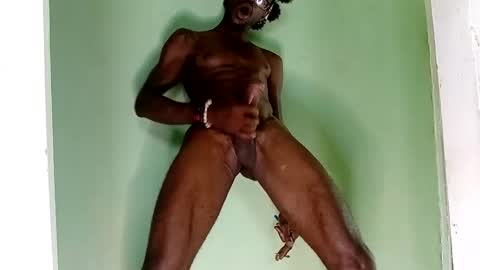 Snapshot of korn4lyfe chatting on November 17, 12:11 pm Prince makonnen online show from November 17, 12:11 pm