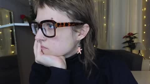 Snapshot of kortny_yo chatting on December 8, 2:30 pm Kortny online show from December 8, 2:30 pm