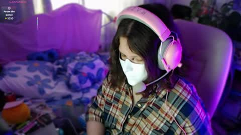 Snapshot of kotennya chatting on November 24, 8:36 am fancy cat online show from November 24, 8:36 am