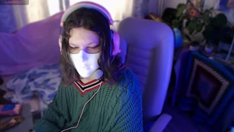 Snapshot of kotennya chatting on December 1, 8:19 am fancy cat online show from December 1, 8:19 am