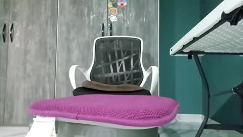 Koto Bombon online show from January 5, 5:27 pm