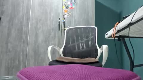 Koto Bombon online show from January 9, 12:02 am