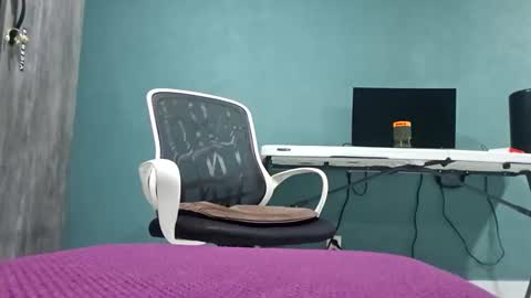 Koto Bombon online show from February 17, 4:02 pm