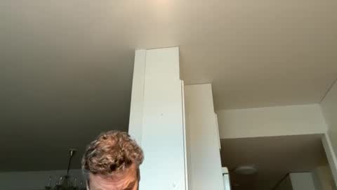 Snapshot of kovapoika chatting on March 3, 12:11 pm kovapoika online show from March 3, 12:11 pm