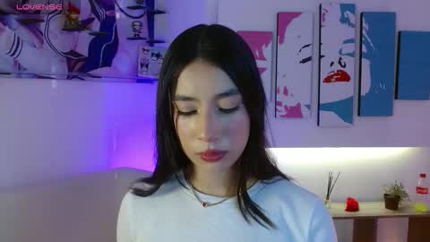 Elizabeth online show from February 11, 12:10 pm