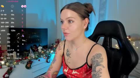 Snapshot of koza_dereza_ chatting on December 15, 7:42 pm Jess online show from December 15, 7:42 pm