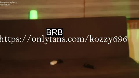kozzy_ online show from May 8, 9:31 pm