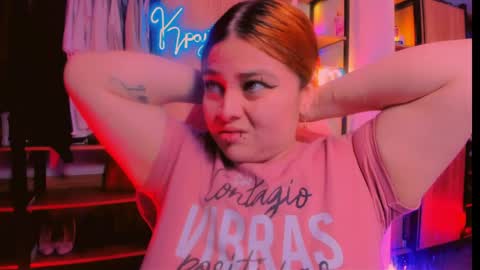 Khloe online show from April 15, 11:16 pm