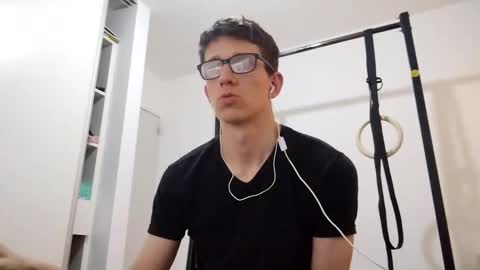 Facu online show from October 11, 11:20 am