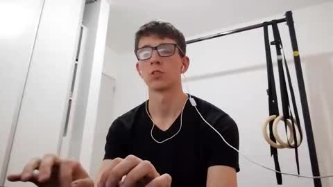 Facu online show from November 25, 11:32 am