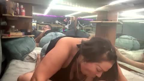 Snapshot of kracknkahoonas chatting on February 20, 10:49 am kracknkahoonas online show from February 20, 10:49 am