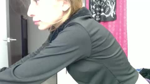 kratos_and_afrodita online show from January 7, 12:24 am