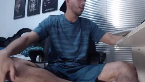 kratoswolf online show from March 6, 10:50 pm