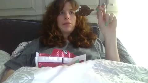 Snapshot of krazyred1027 chatting on February 20, 6:19 am krazyred1027 online show from February 20, 6:19 am