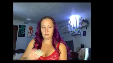 kreamyk420 online show from February 10, 2:21 pm