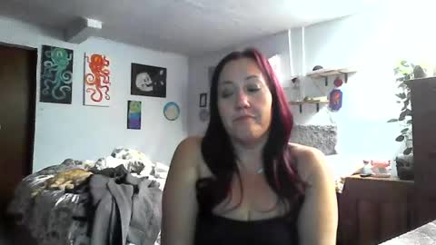 Snapshot of kreamyk420 chatting on July 23, 12:03 pm kreamyk420 online show from July 23, 12:03 pm