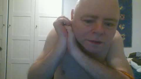 kreolsk34 online show from October 8, 1:25 am
