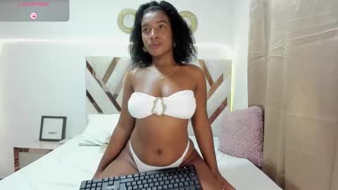 Snapshot of kriisvany_leroy chatting on March 16, 11:31 pm Krisvany online show from March 16, 11:31 pm