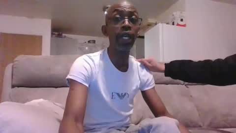 Snapshot of krisangels1 chatting on December 30, 5:02 pm Kris and Angels Summer Snowy IvY online show from December 30, 5:02 pm