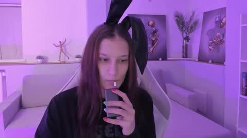 krisdoeil online show from January 9, 2:14 am