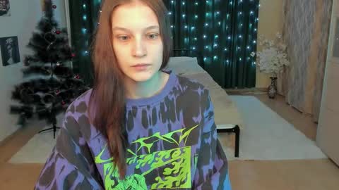 Snapshot of krisdoeil chatting on January 18, 1:53 am krisdoeil online show from January 18, 1:53 am