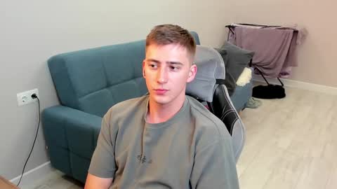 krishort online show from March 4, 9:32 pm