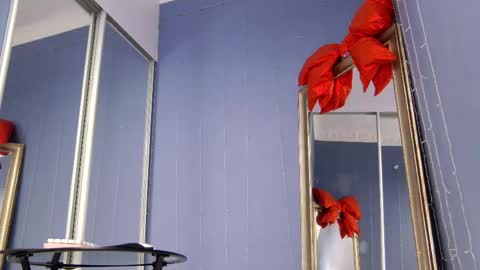 kriskras__ online show from February 26, 5:17 am