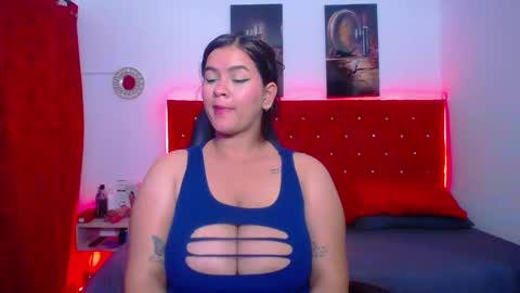 Snapshot of kriss_sweetboobs chatting on February 5, 2:37 pm kriss_sweetboobs online show from February 5, 2:37 pm