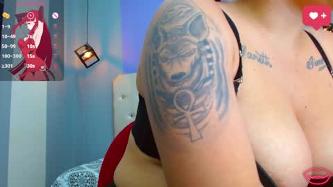 krissone online show from January 28, 6:17 pm