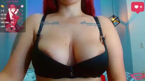 krissone online show from February 20, 5:07 pm