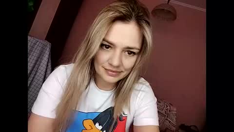 Snapshot of krisssexi chatting on February 18, 11:11 am KrissSexi online show from February 18, 11:11 am