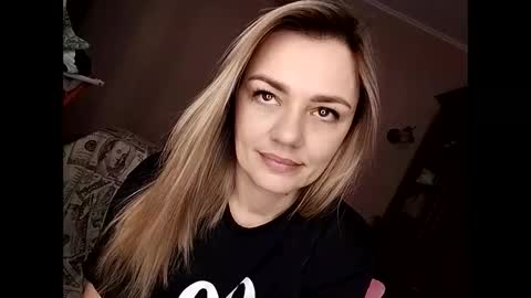 Snapshot of krisssexi chatting on March 6, 5:24 am KrissSexi online show from March 6, 5:24 am