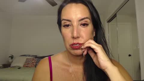 Snapshot of krissy2024 chatting on December 5, 1:36 am Krissy online show from December 5, 1:36 am