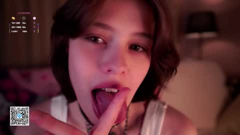 Sarah online show from October 4, 1:14 am